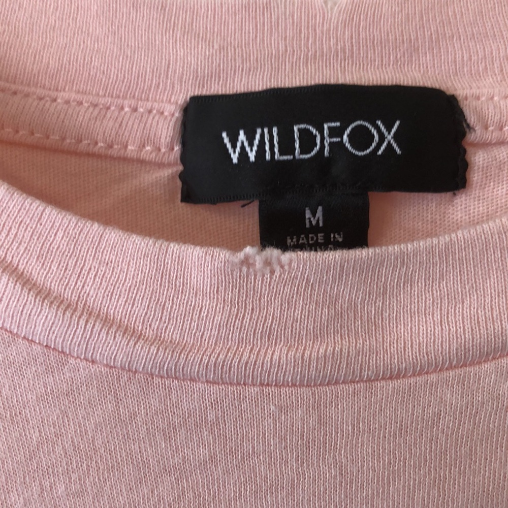 WildFox Stay Wild Distressed Tee  size Medium - Picture 4 of 12